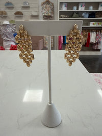 Gold drop earring